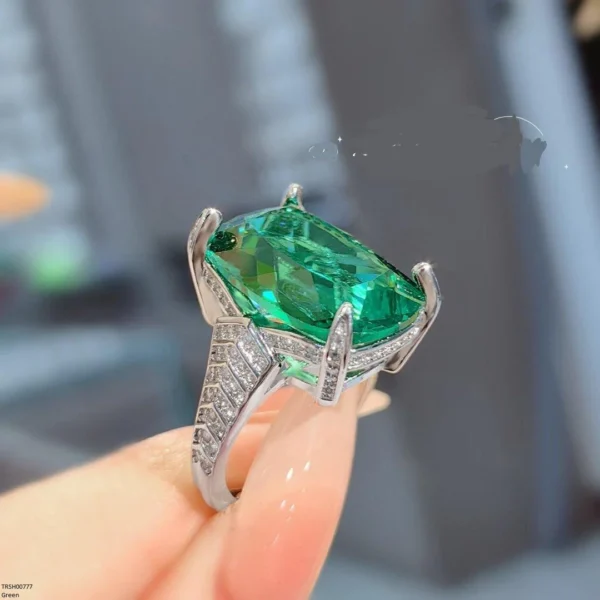 Royal Green Luxury Statement Ring
